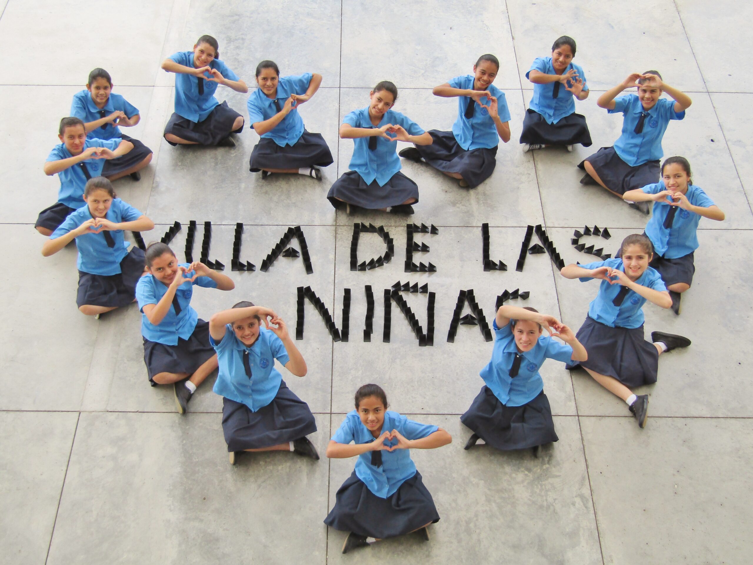 IMG_0076 - general photo of girls at school Sisters praying the rosary